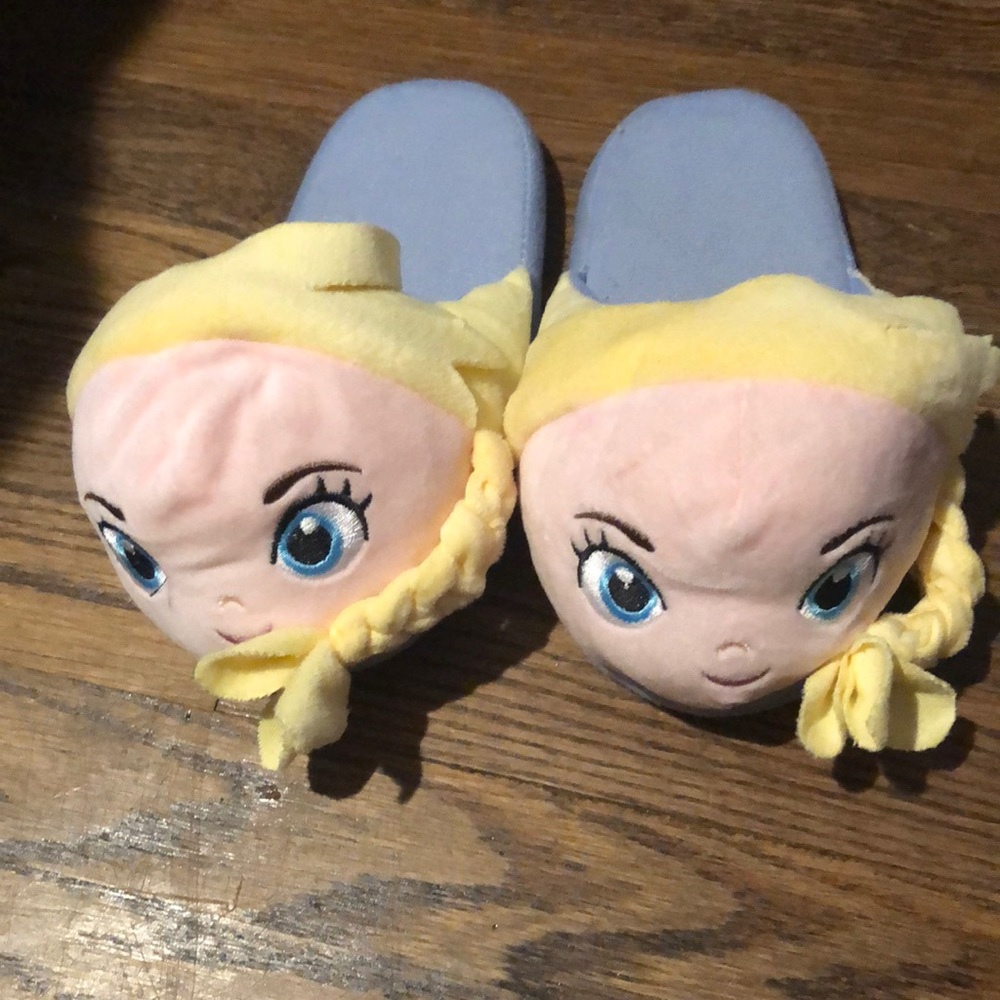 Elsa slippers